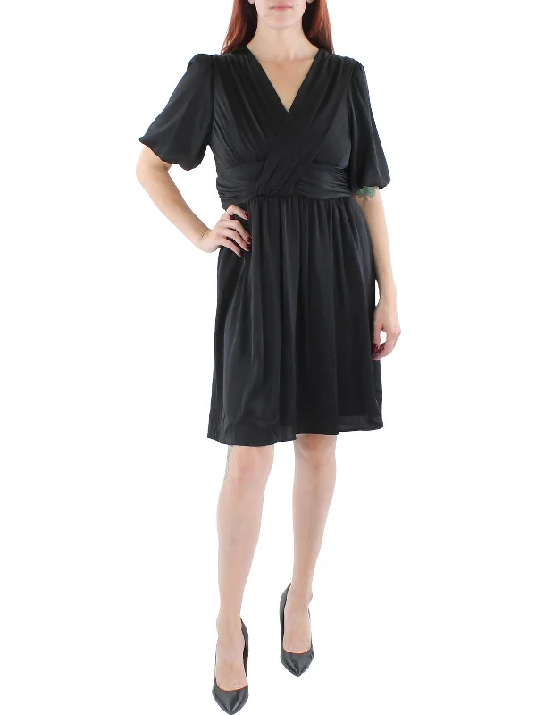 Midi dress with asymmetrical hem-Womens Short Sleeve Midi Fit & Flare Dress