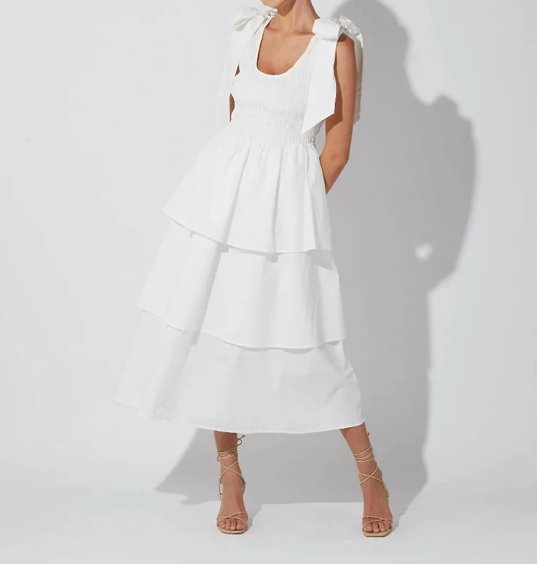 Midi dress with casual chic-Kaiya Midi Dress In White