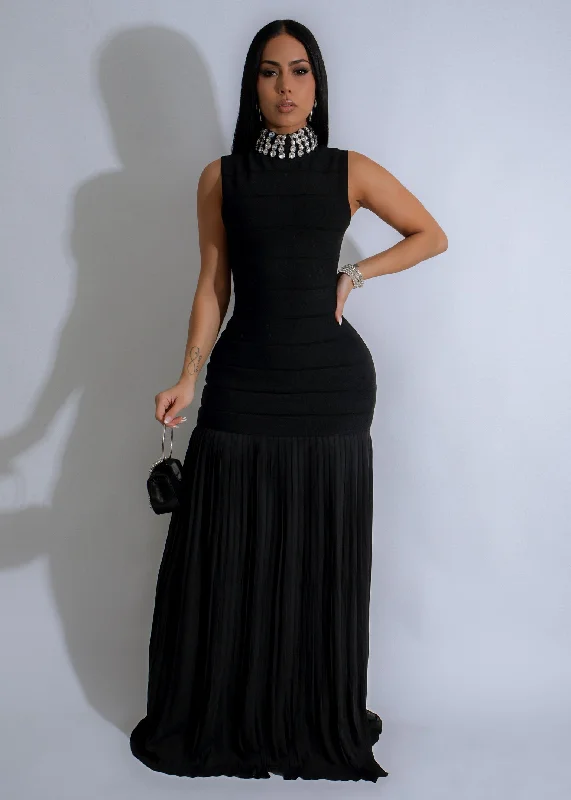 Maxi dress with oversized fit-Regal Glow Ribbed Rhinestones Maxi Dress Black