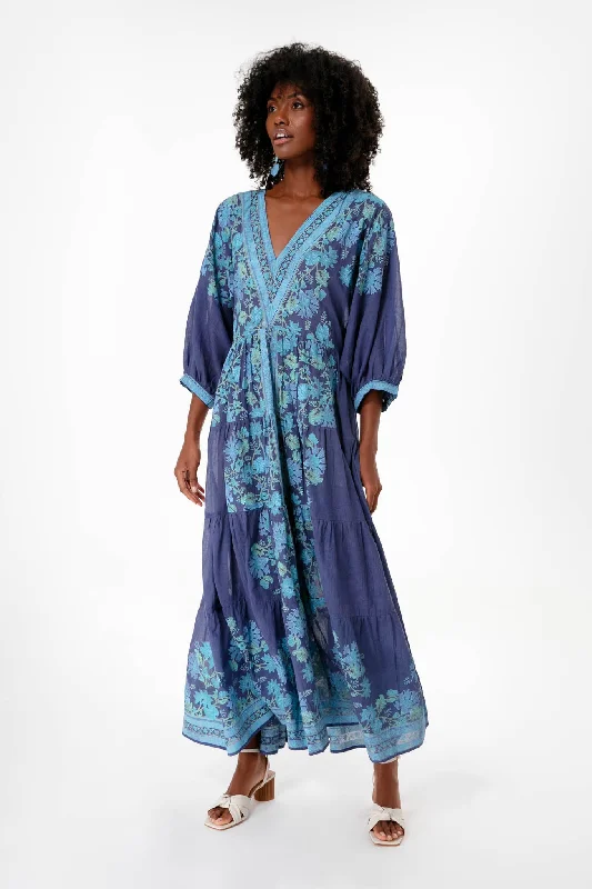 Maxi dress with sweetheart neckline-Indigo Rose Border V Neck Maxi Dress