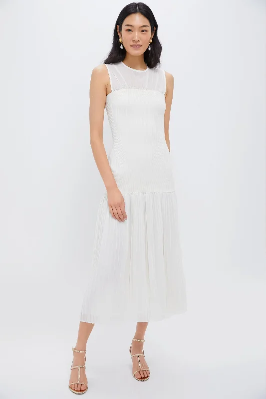 Maxi dress with open back-Cream Pleated Maxi Dress