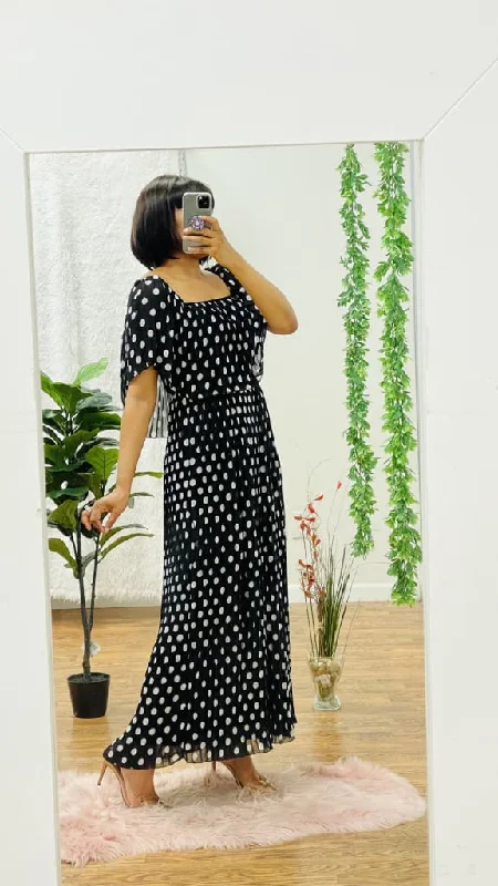 Maxi dress with cap sleeves-Maxie pleated off shoulder maxi dress