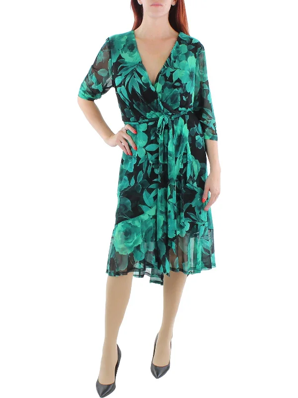 Midi dress with floral print-Plus Womens V-Neck Midi Wrap Dress