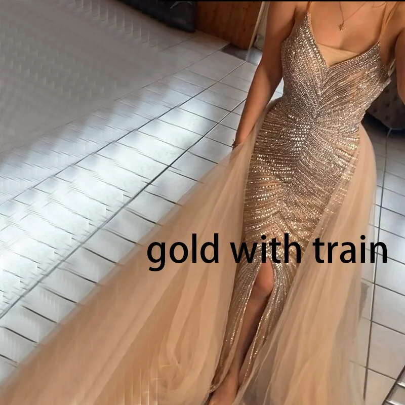 gold with train