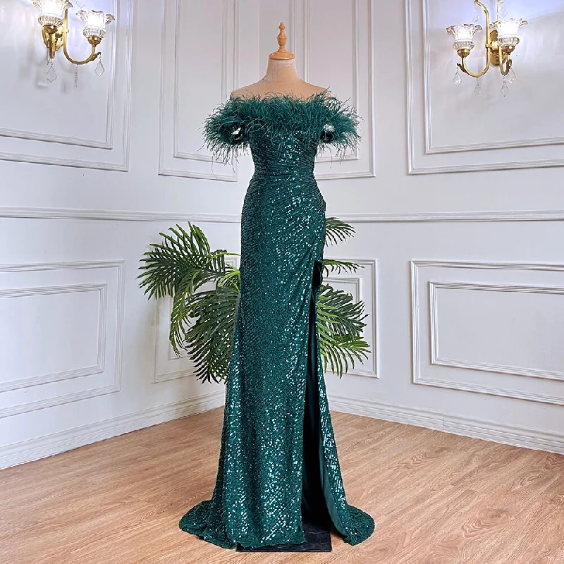 Evening dress with tiered layers-Serene Hill Green Sexy Mermaid High Split Feathers Formal Luxury Evening Dresses Gowns For Women Wedding Party 2024 LA71848