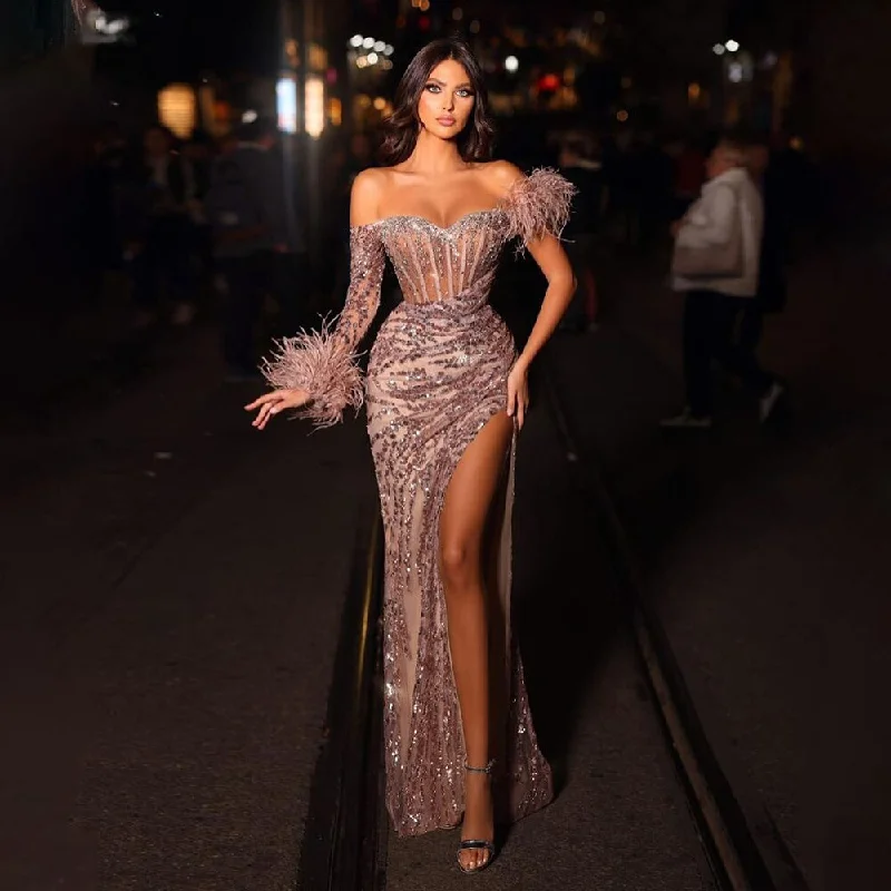 Evening dress with statement sleeves-Serene Hill Rose Gold Off Shoulder One Sleeve Mermaid Feathers Evening Dresses High Split Sexy Party Gowns For Women LA72082